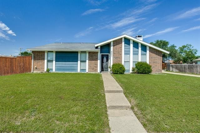 property at 2501 Trailridge Dr