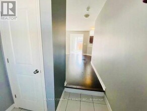 4 Zenida Rd in Brampton, ON - Building Photo - Building Photo