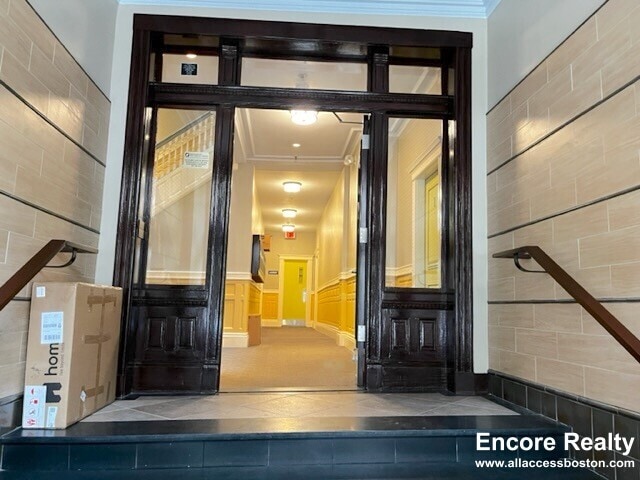 126 Jersey St, Unit D in Boston, MA - Building Photo - Building Photo