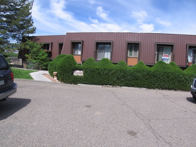 3231 Lakeside Dr, Unit 3231 Lakeside Dr #302 in Grand Junction, CO - Foto de edificio - Building Photo