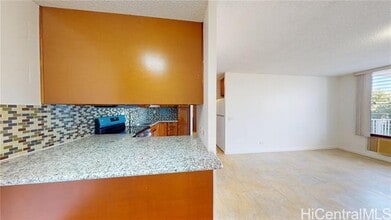 2015 Lime St in Honolulu, HI - Building Photo - Building Photo