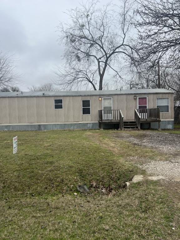 1425 Cardinal Terrace in Azle, TX - Foto de edificio - Building Photo