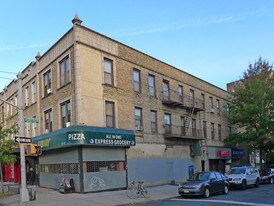 4319 Queens Blvd in Sunnyside, NY - Building Photo