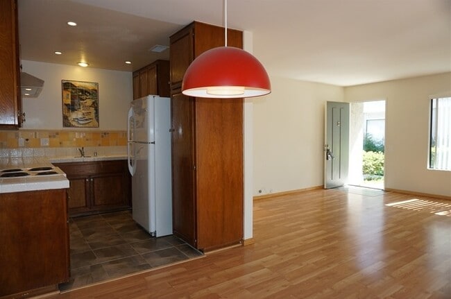3918 Camino Calma in San Diego, CA - Building Photo - Building Photo