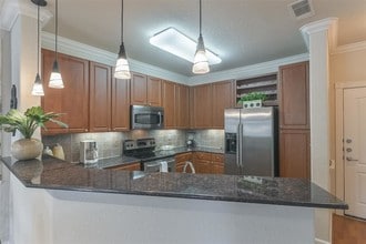 1711 Old Spanish Trail, Unit 444 in Houston, TX - Foto de edificio - Building Photo