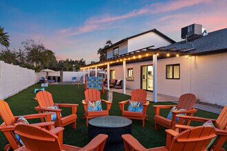 12201 N 58th Way in Scottsdale, AZ - Building Photo - Building Photo