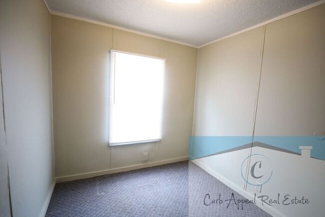 property at 2620 Crawford Dr