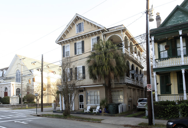 216 Ashley Ave in Charleston, SC - Building Photo - Building Photo