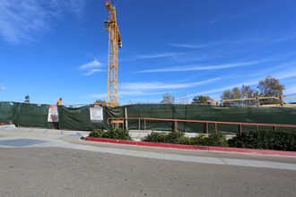 Trolley Park Terrace in San Diego, CA - Foto de edificio - Building Photo