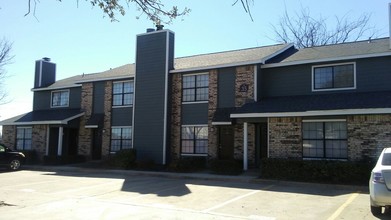 Windsor Place Townhomes in Plano, TX - Building Photo - Building Photo