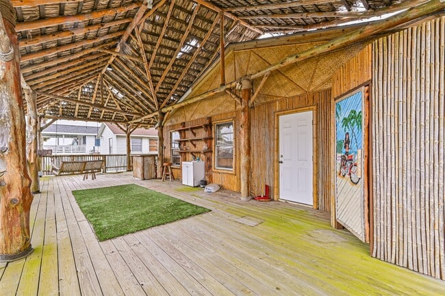 property at 5 Highland Dr