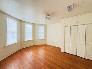 409 Botts St in Brenham, TX - Building Photo - Building Photo