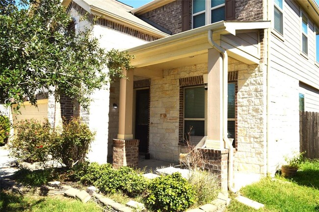 16406 Old Saybrook Dr in Houston, TX - Building Photo - Building Photo