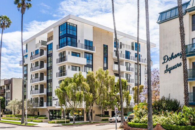 105 Doheny in Los Angeles, CA - Foto de edificio - Building Photo