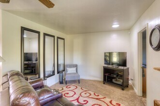 2830 North Ave in Chico, CA - Building Photo - Building Photo