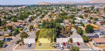 286 W Date Ave in Porterville, CA - Building Photo