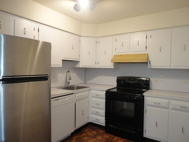 2461 Arbor Ct in Mays Landing, NJ - Building Photo - Building Photo