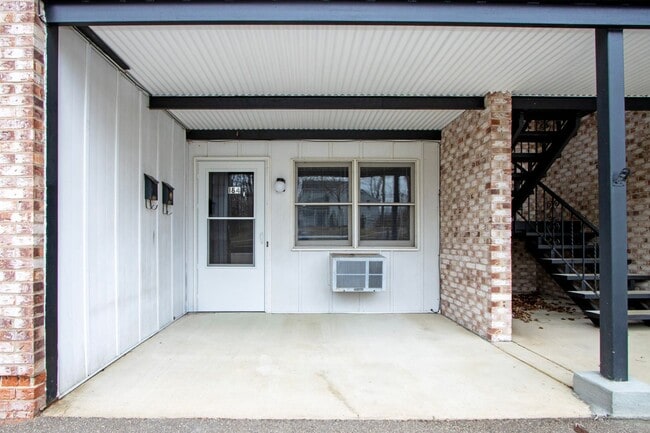 184 High St in Doylestown, OH - Building Photo - Building Photo