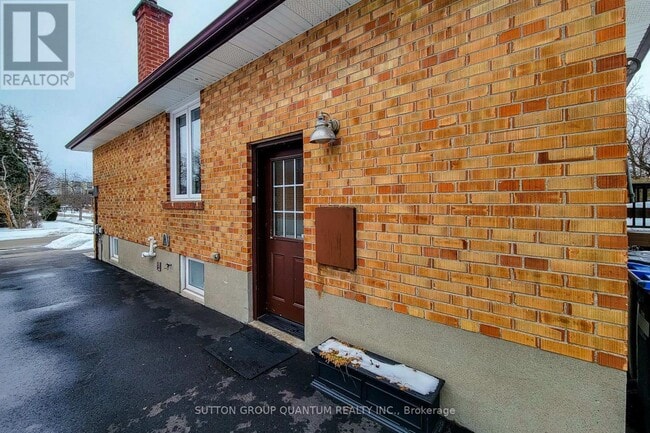1333 Epton Crescent in Mississauga, ON - Building Photo - Building Photo