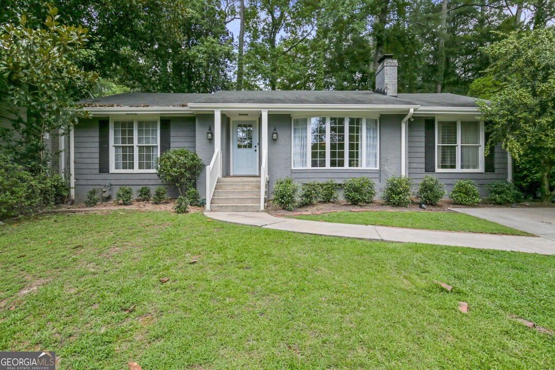 2471 Oldfield Rd NW in Atlanta, GA - Building Photo