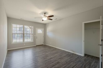 3093 W Cardinal St in Springfield, MO - Building Photo - Building Photo
