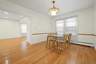 181 Park Ave in Williston Park, NY - Building Photo - Building Photo