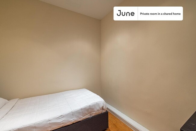 property at 342 Manhattan Ave