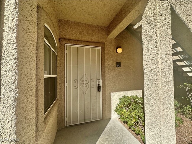 property at 5415 W Harmon Ave
