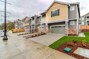 8319 E Gilman Ave in Arlington, WA - Building Photo