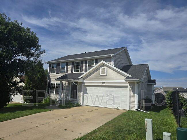 property at 1138 White Ivy Pl NE