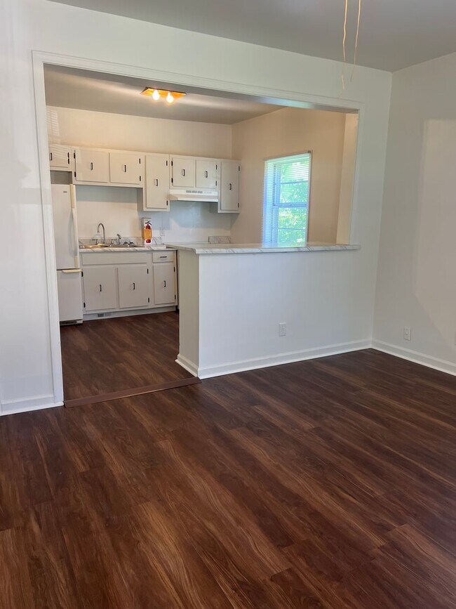 1102 Stainback Ave-Unit -B in Nashville, TN - Building Photo - Building Photo