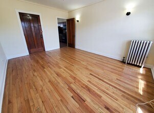 3054 W Irving Park Rd in Chicago, IL - Building Photo - Building Photo