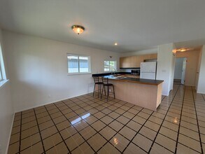 517 Kaulani Way in Kailua, HI - Building Photo - Building Photo