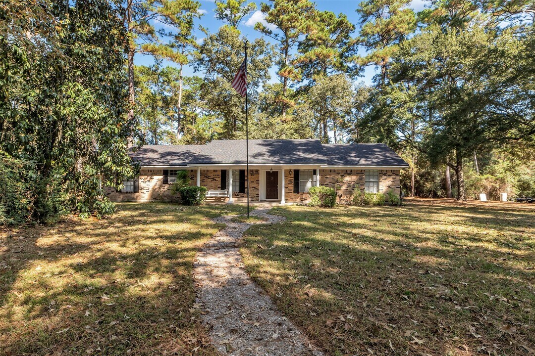 23311 Nichols Sawmill Rd in Hockley, TX - Building Photo