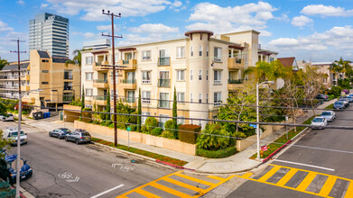 1257 Brockton Ave in Los Angeles, CA - Building Photo - Primary Photo