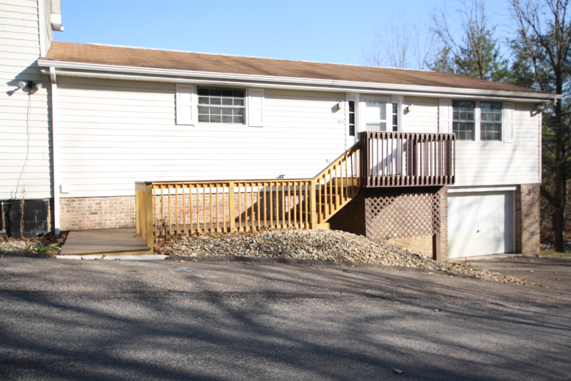 1169 Mohawk Rd in Cuddy, PA - Building Photo