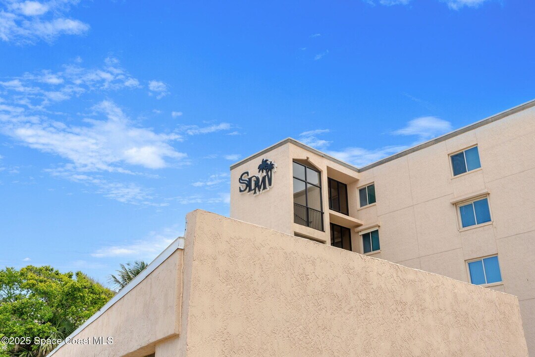 430 Johnson Ave in Cape Canaveral, FL - Building Photo