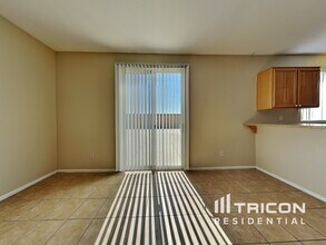 752 Pino Ave in Lancaster, CA - Building Photo - Building Photo