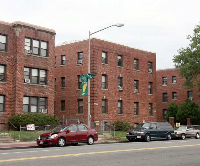 7440 Georgia Ave NW in Washington, DC - Building Photo - Building Photo