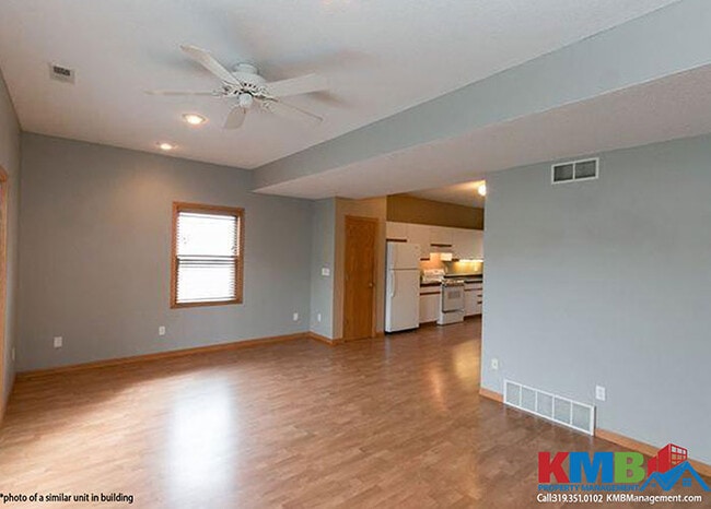 60 Parkview Ct in North Liberty, IA - Building Photo - Building Photo