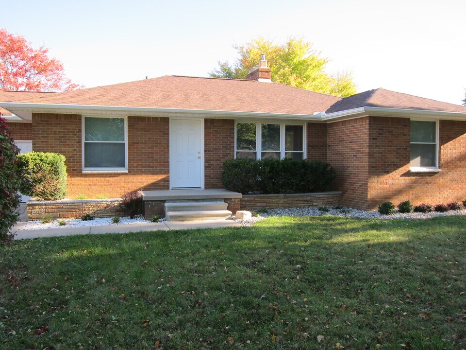 5083 Mellwood Dr in Flint, MI - Building Photo