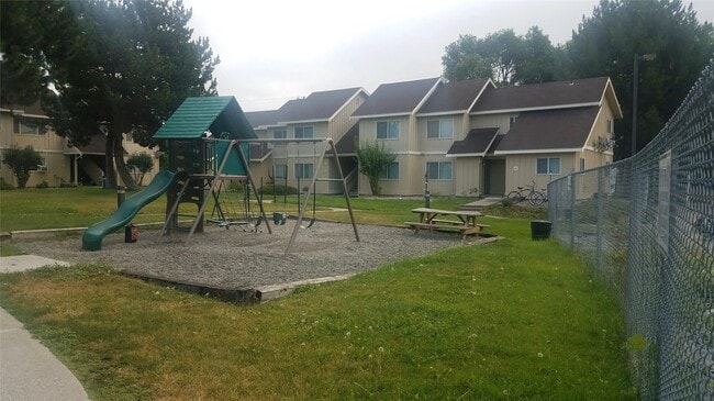 property at 1170 S Elm St