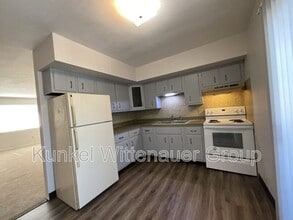 900 8th St in Highland, IL - Building Photo - Building Photo