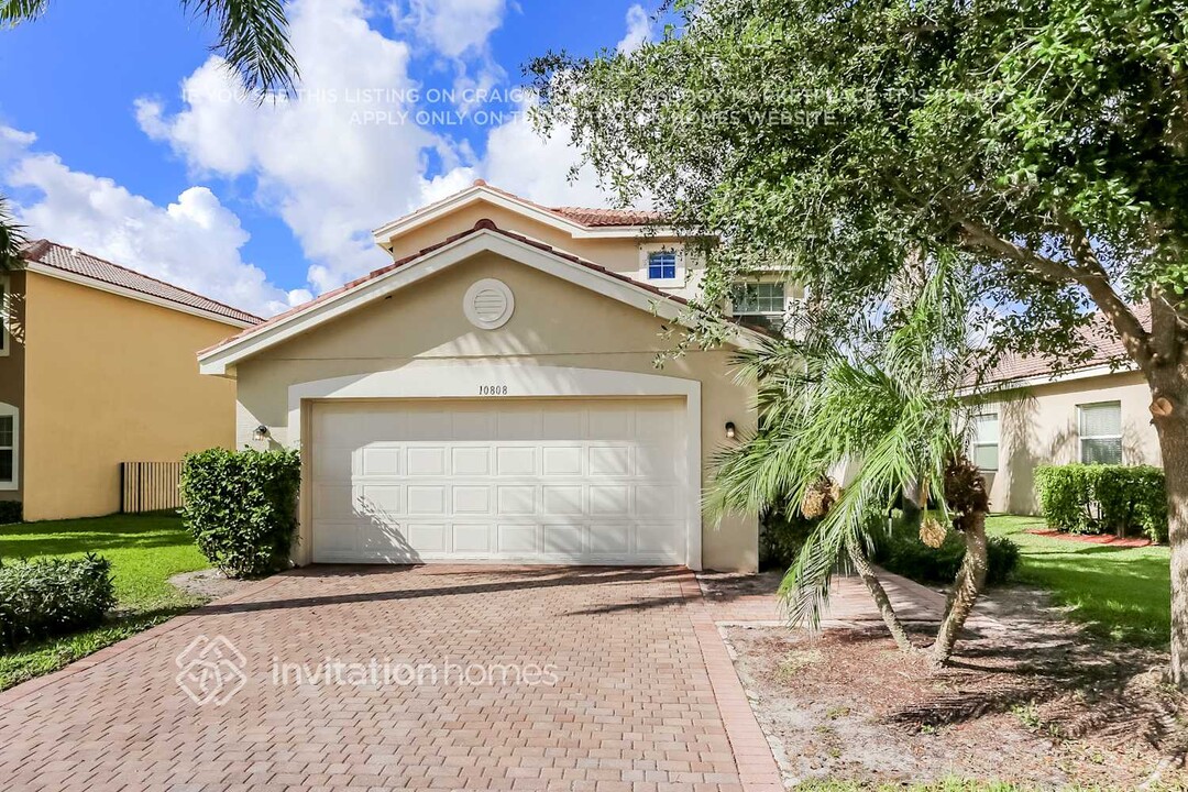 10808 Bitternut Hickory Ln in Boynton Beach, FL - Building Photo