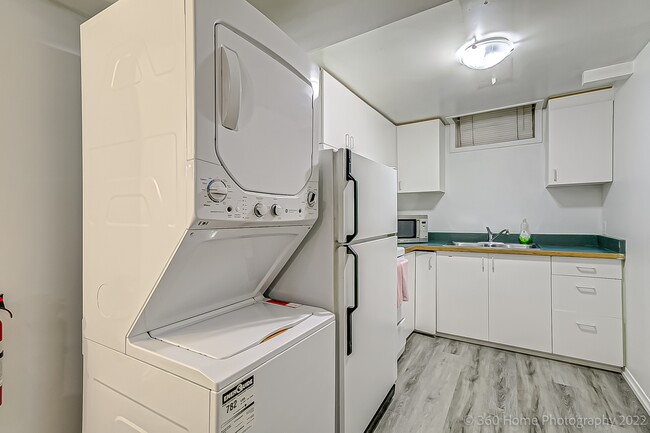 property at 1424 Rose Haven Rd