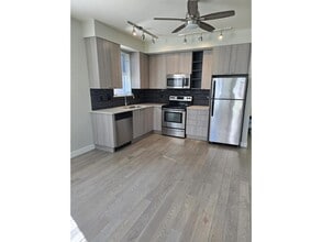 3090 Gladwin Rd in Abbotsford, BC - Building Photo - Building Photo