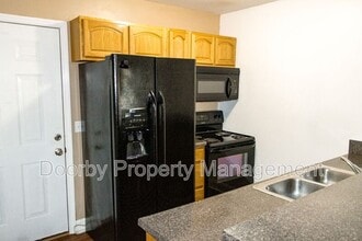 73 Muskett Dr in Chickamauga, GA - Foto de edificio - Building Photo