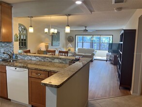 583 Lakeside Dr in Bradenton, FL - Building Photo - Building Photo
