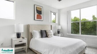 7373 Valley View Ln, Unit 3098 in Dallas, TX - Building Photo