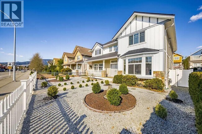 property at 1096 Riverside Dr